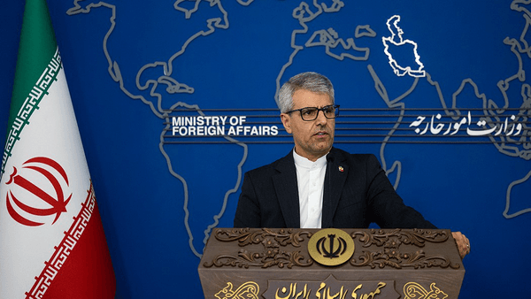 بقائی: ایران، کشوری انزواپذیر نیست