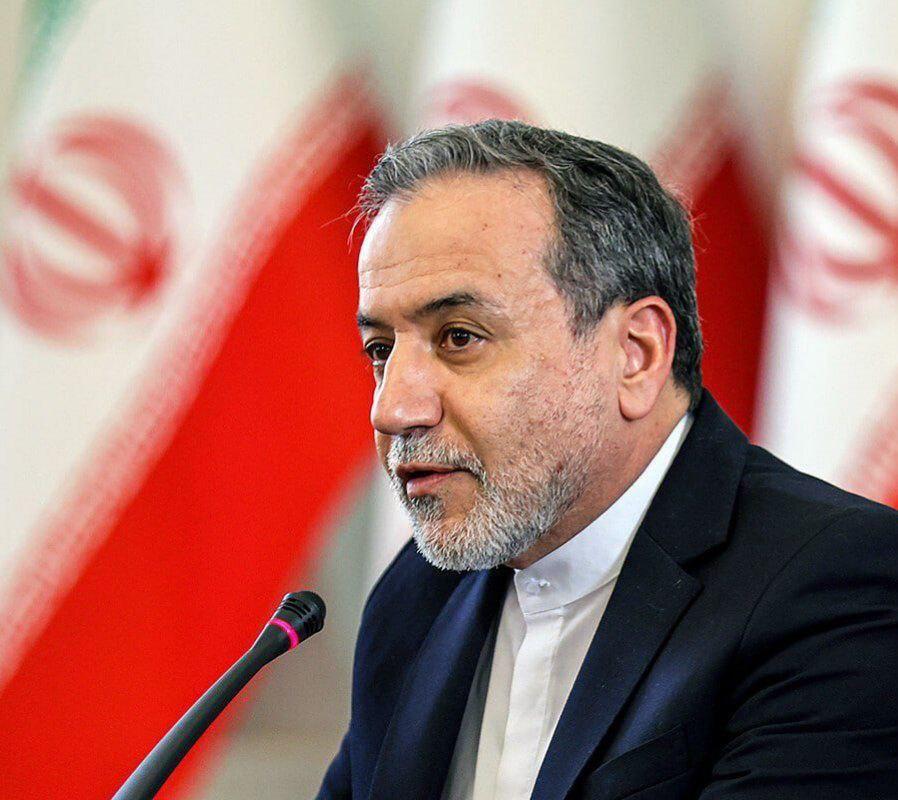 عراقچی: استفاده از مکانیسم ماشه علیه ایران اثری مشابه حمله نظامی دارد