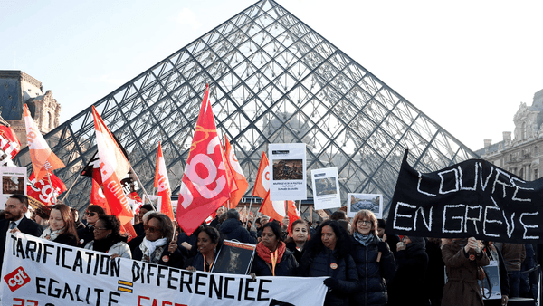 موزه لوور با آغاز اعتصاب کارکنان تعطیل شد
