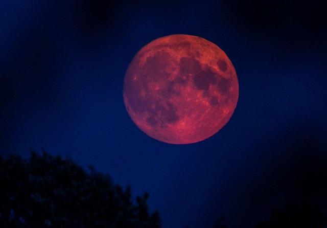 شمارش معکوس برای ماه‌گرفتگی کلی در ایران