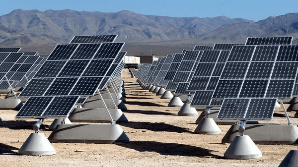 ۱۲۴ نیروگاه ۳ مگاوات خورشیدی به مدار آمد